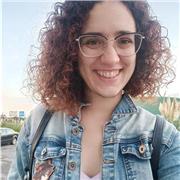 Profesora de inglés para estudiantes en el instituto